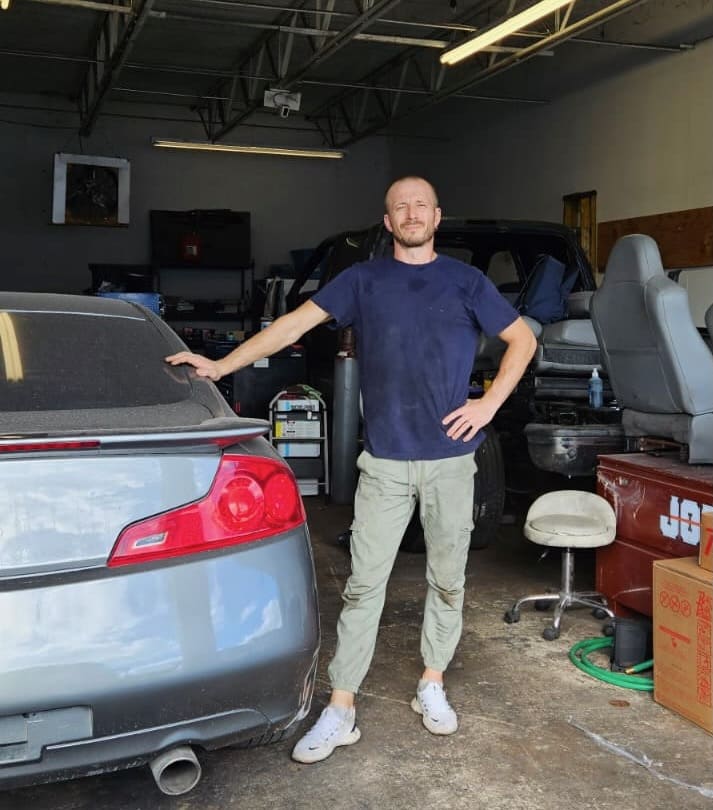 cars and trucks engine diagnostics service